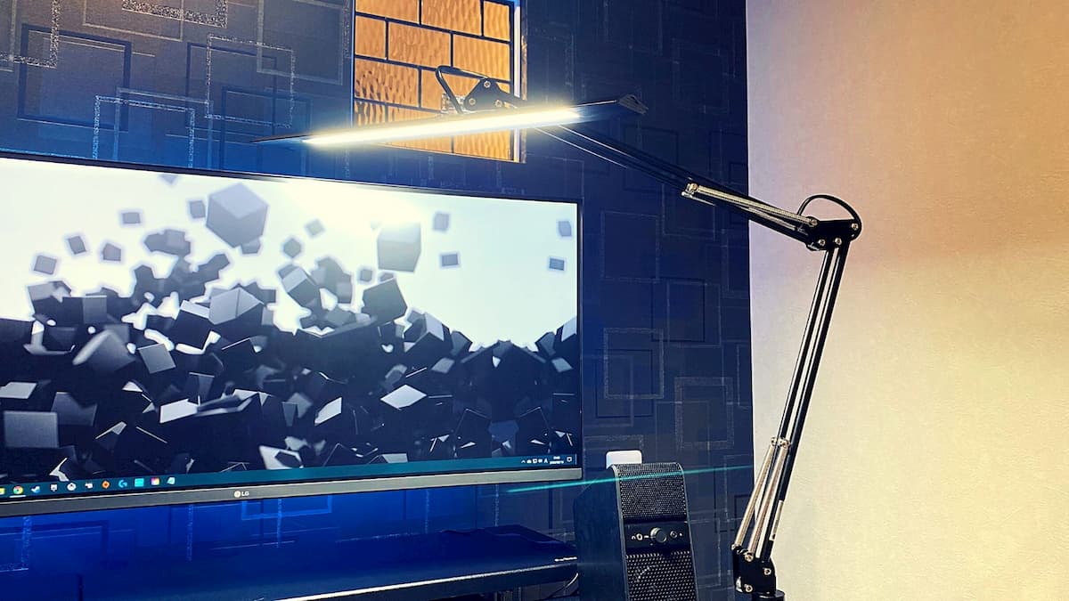 Zライトyamada Z-10N LEDデスクライト 商品を探す｜山田照明株式会社